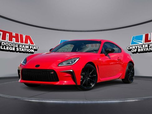 Used 2025 Toyota GR86 Premium RWD image 1