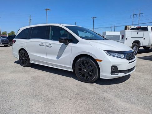 Used 2025 Honda Odyssey Sport-L image 2