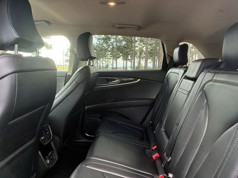 Certified 2023 Lincoln Nautilus Standard w/ Premium Package image 19