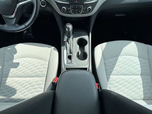 Used 2018 Chevrolet Equinox LT image 31