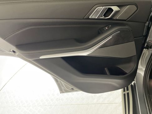 Used 2026 BMW X5 sDrive40i w/ Climate Comfort Package RWD image 23