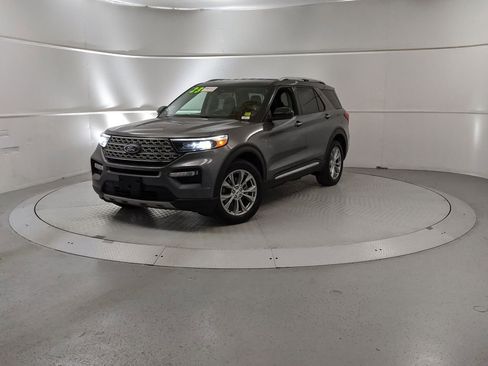 Used 2023 Ford Explorer Limited image 6