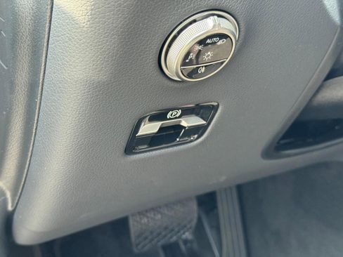 Certified 2025 Mercedes-Benz GLC 350e GLC 350e image 20