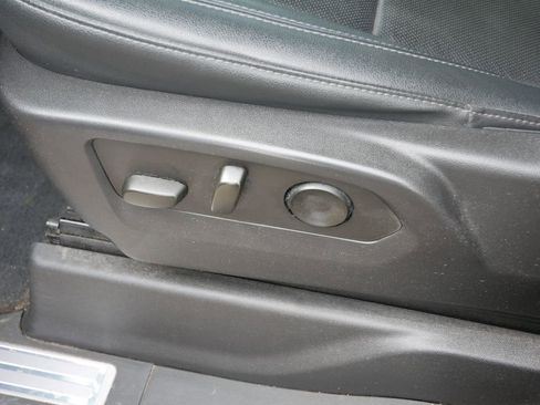 Used 2023 GMC Sierra 1500 SLT w/ SLT Premium Package image 17