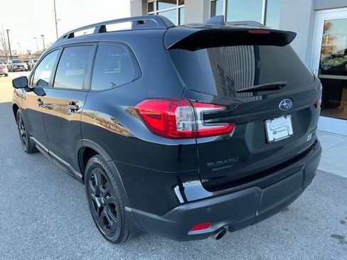 Used 2023 Subaru Ascent Onyx Edition Limited AWD/4WD image 2