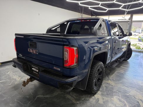 Used 2017 GMC Sierra 1500 SLT w/ All Terrain X Package AWD/4WD image 5