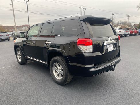 Used 2013 Toyota 4Runner Limited image 9