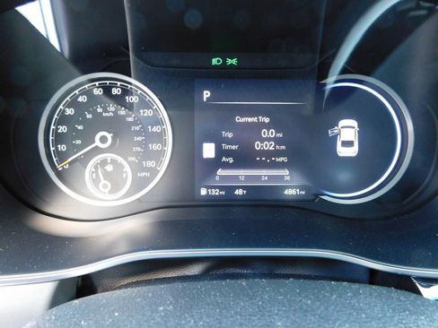 Used 2026 Genesis G70 2.5T image 29