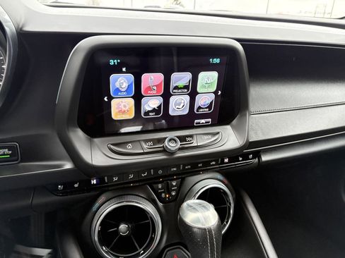 Used 2017 Chevrolet Camaro LT image 16