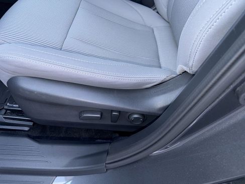 Used 2023 Subaru Legacy Premium image 11