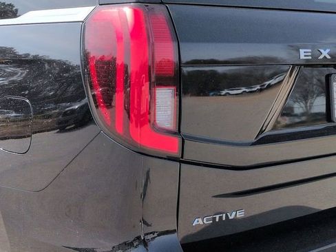 New 2026 Ford Expedition Active image 12