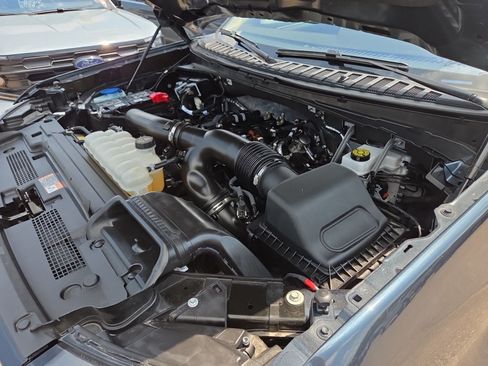 Certified 2025 Ford Expedition Active AWD/4WD image 17