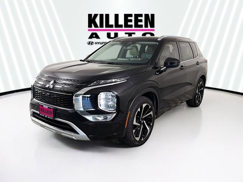Used 2023 Mitsubishi Outlander SEL FWD image 3