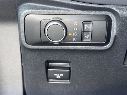 Used 2024 Ford Bronco Everglades image 19