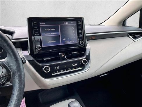 Used 2020 Toyota Corolla LE FWD image 23