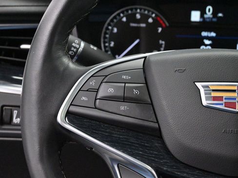 Certified 2025 Cadillac XT5 Premium Luxury image 17