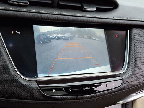 Used 2017 Cadillac XT5 Premium Luxury image 19