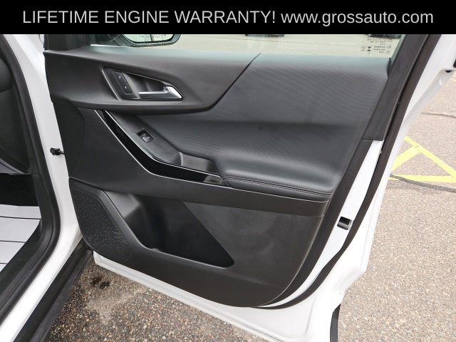 Used 2025 Chevrolet Equinox LT AWD/4WD image 33