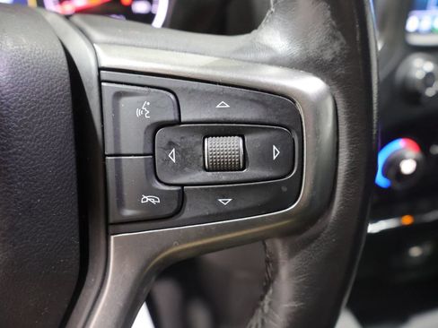 Used 2019 Chevrolet Silverado 1500 LT Trail Boss AWD/4WD image 34