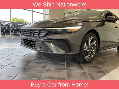 Used 2025 Hyundai Elantra Sport FWD image 14