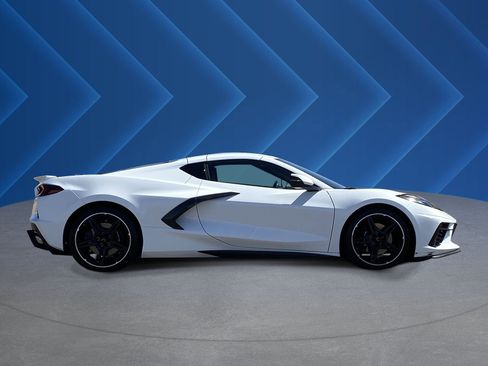 Used 2023 Chevrolet Corvette Stingray Coupe w/ LPO, Roadside Safety Package RWD image 2