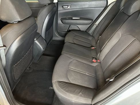 Used 2020 Kia Optima LX image 19