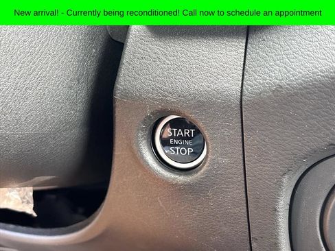 Used 2024 Nissan Frontier Pro-X w/ Pro Convenience Package RWD image 17