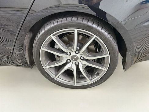 Used 2022 Genesis G70 2.0T w/ Prestige Package RWD image 35