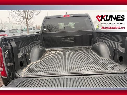 Used 2024 RAM 1500 Laramie image 6