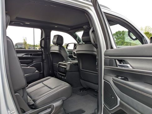 New 2026 Jeep Grand Wagoneer 4WD w/ Premium Group I image 56