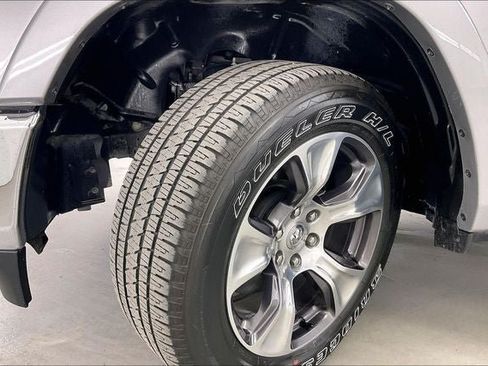 Used 2022 RAM 1500 Laramie AWD/4WD image 33