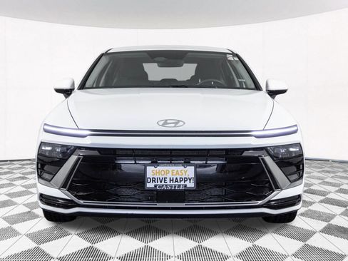 Used 2025 Hyundai Sonata SEL FWD image 11