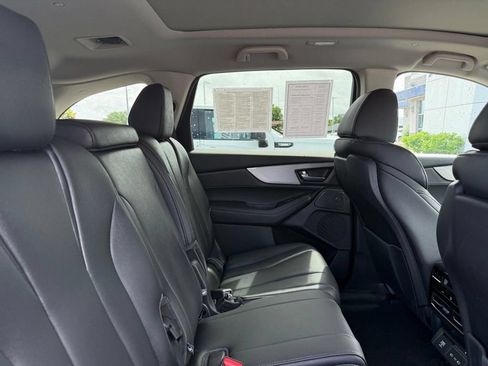 Certified 2025 Acura MDX SH-AWD image 9