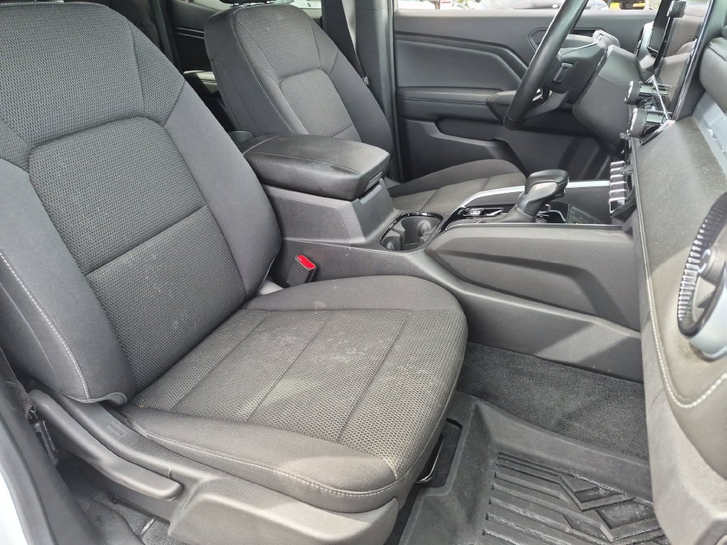 Used 2023 Chevrolet Colorado LT w/ LT Convenience Package II AWD/4WD image 31