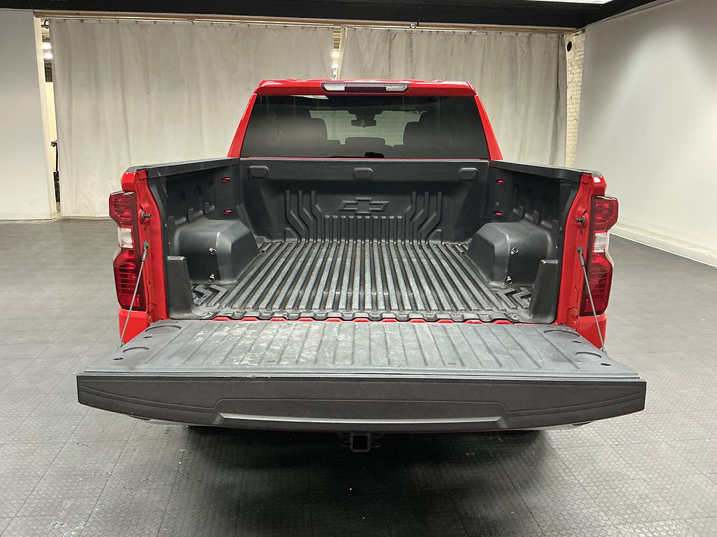 Used 2022 Chevrolet Silverado 1500 LT AWD/4WD image 23