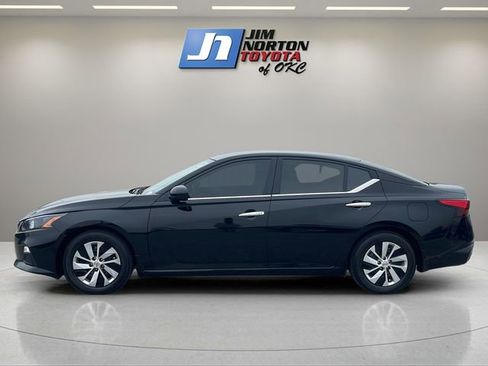 Used 2022 Nissan Altima 2.5 S FWD image 9