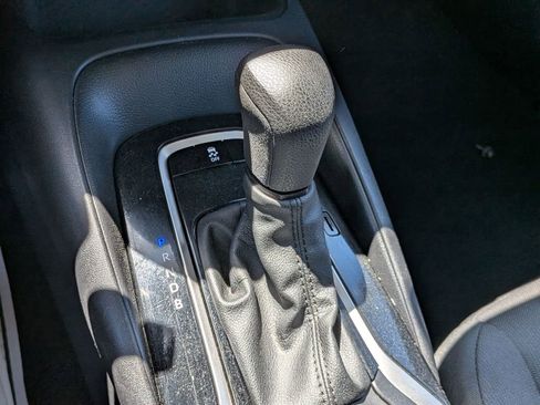 Used 2024 Toyota Corolla LE image 12