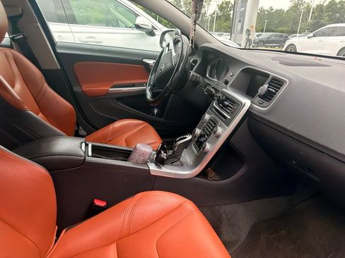 Used 2017 Volvo S60 T5 Inscription Platinum w/ Climate Package AWD/4WD image 46