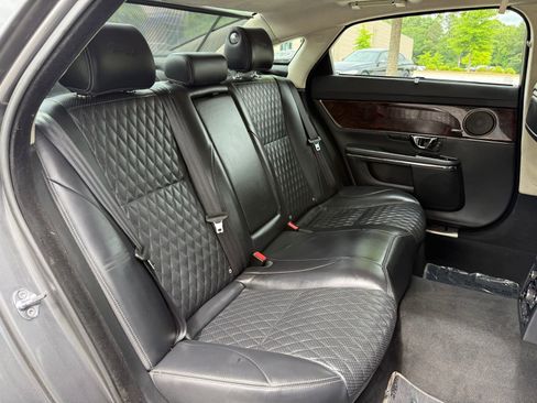 Used 2016 Jaguar XJ L Portfolio AWD/4WD image 40