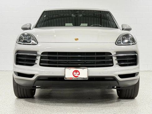 Used 2021 Porsche Cayenne image 3