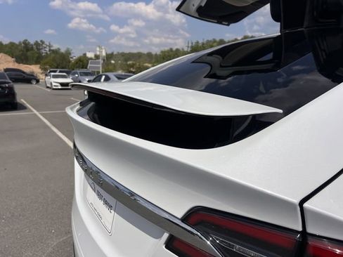 Used 2019 Tesla Model X 75D AWD/4WD image 32