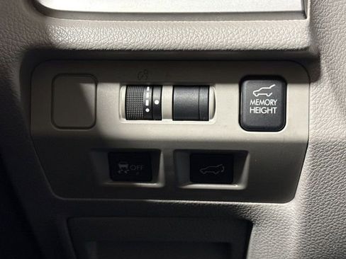 Used 2016 Subaru Forester 2.5i Touring w/ Popular Package #2 AWD/4WD image 18