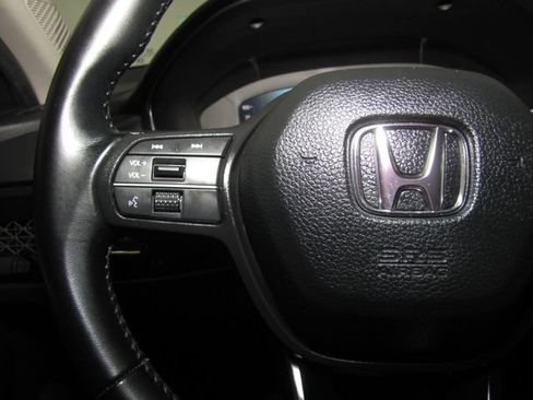 Used 2025 Honda Accord EX-L image 5