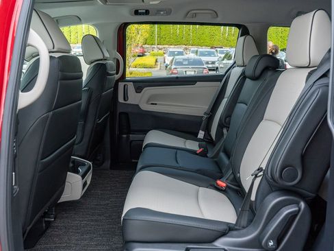 New 2026 Honda Odyssey Elite image 11