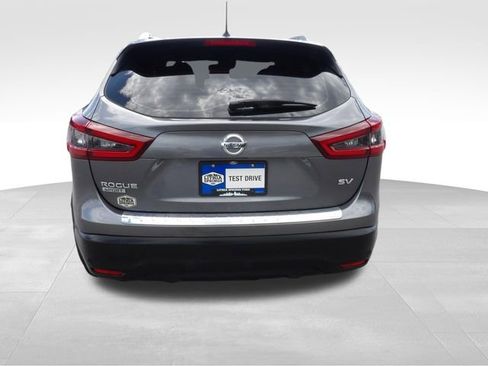 Used 2022 Nissan Rogue Sport SV FWD image 6