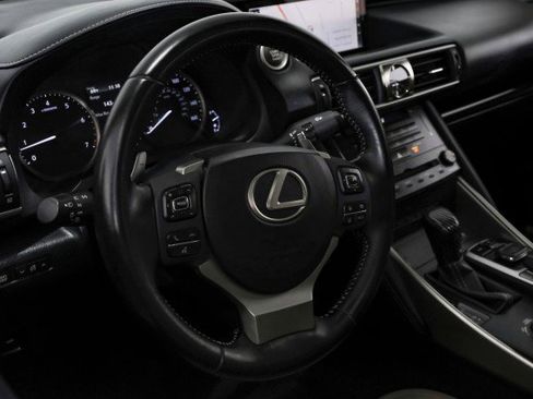 Used 2018 Lexus IS 300 AWD w/ Comfort Package image 14