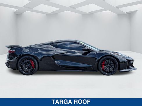 Used 2023 Chevrolet Corvette Z06 w/ Engine Appearance Package image 3