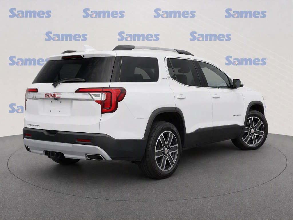 Used 2023 GMC Acadia SLT w/ Technology Package FWD image 3