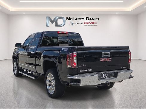 Used 2017 GMC Sierra 1500 SLT w/ SLT Premium Package AWD/4WD image 13
