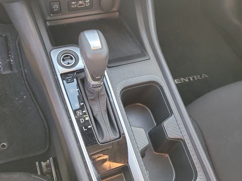 Used 2024 Nissan Sentra SV image 24